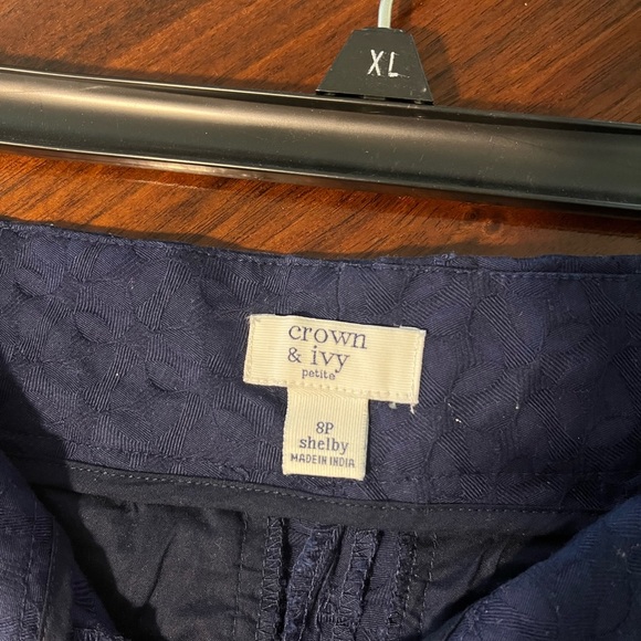 Crown & Ivy shorts - Picture 4 of 5